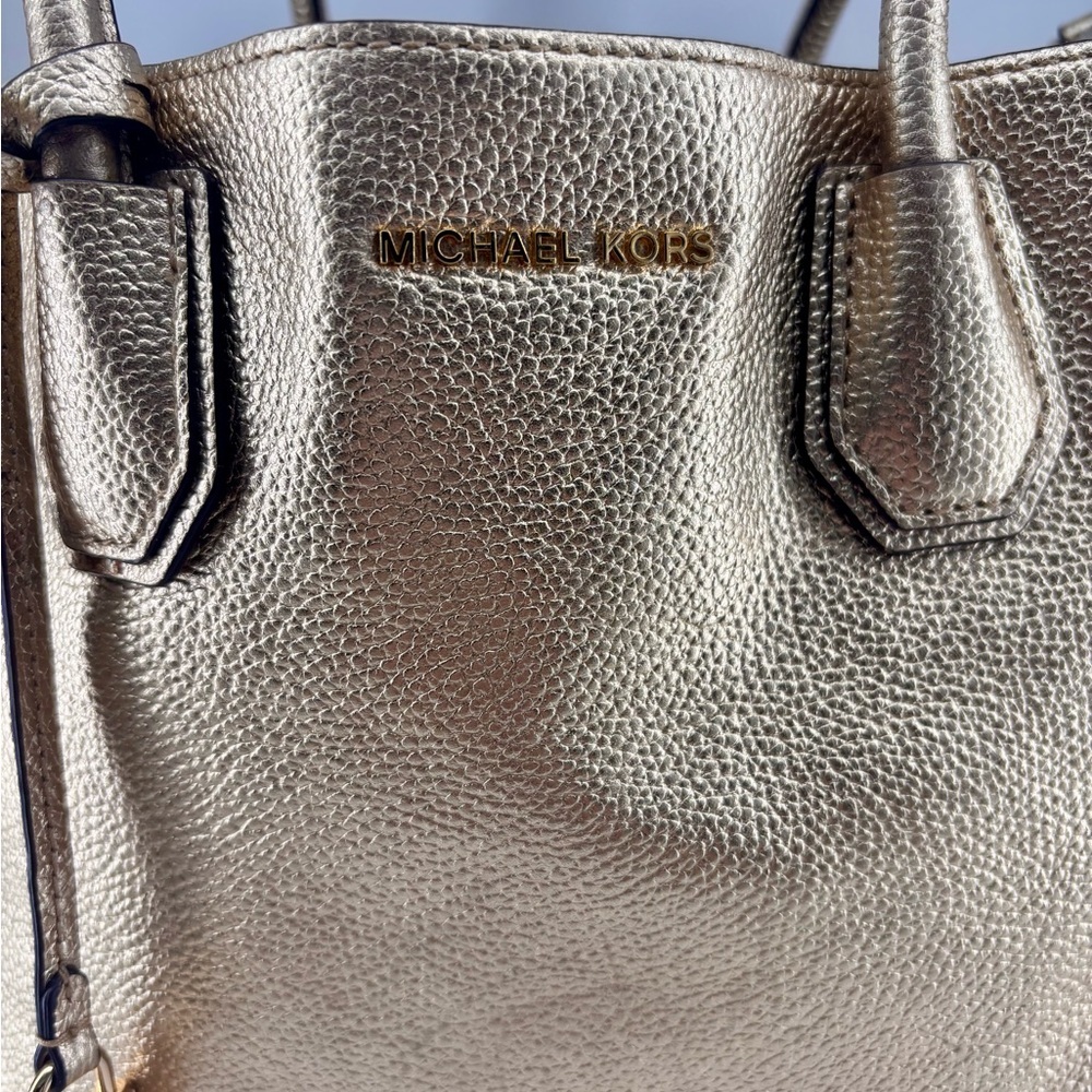 Michael Kors Mercer Metallic Gold Pebble Leather Shoulder Crossbody Tote Bag - Picture 3 of 12